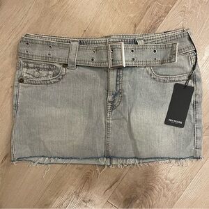 NWT True Religion Sadie mini skirt flap Light wash Denim Mini Skirt size 29